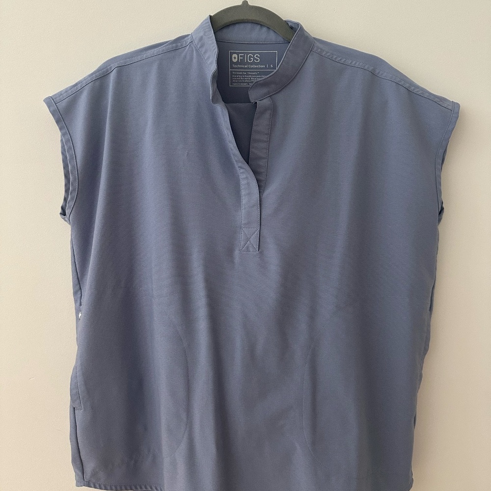 Vapor Blue Space Dye Rafaela - Oversized Scrub Top